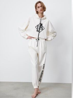 Zara Set: Hooded Crop Top and Jogger Printed “Los Angeles”